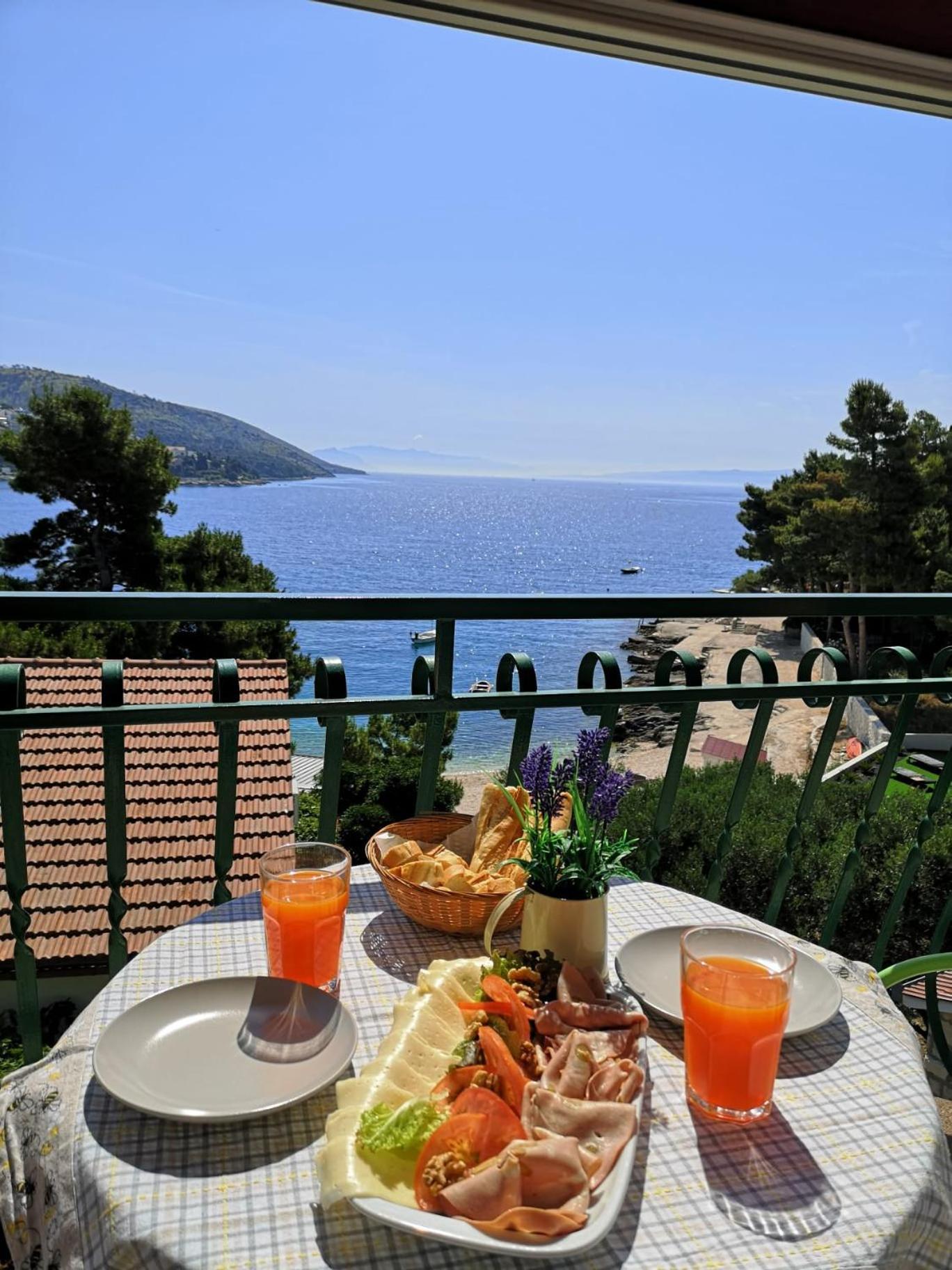 Apartments Toni Trogir Buitenkant foto
